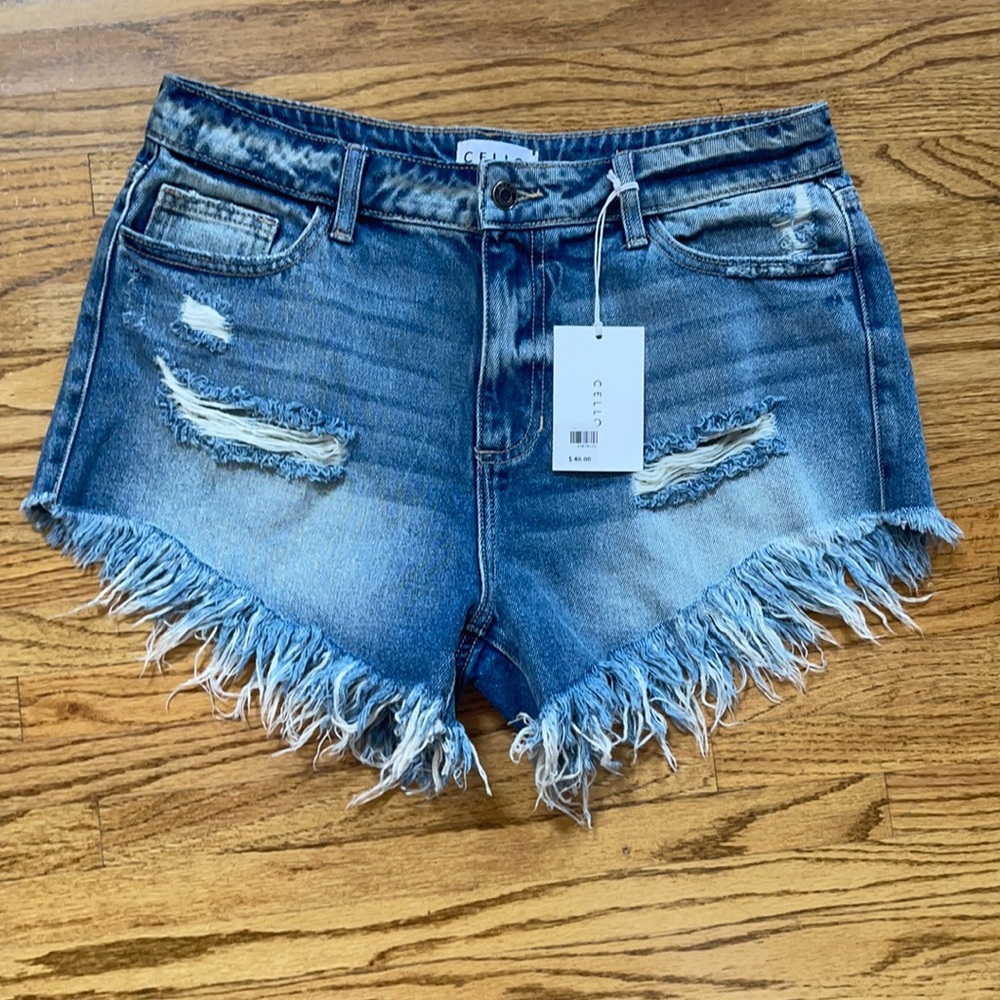NWT L Cello Denim frayed jeans